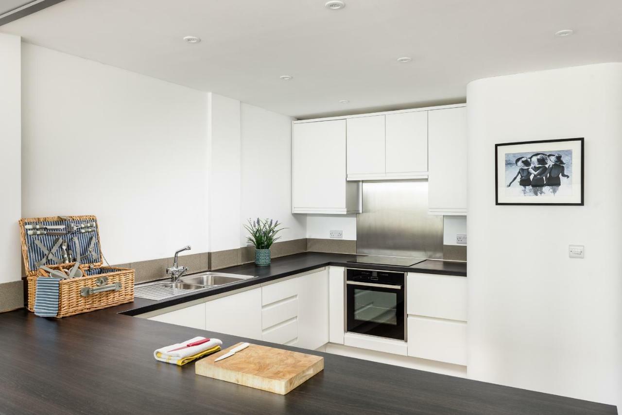 Lancing Beach Apartment. Dış mekan fotoğraf