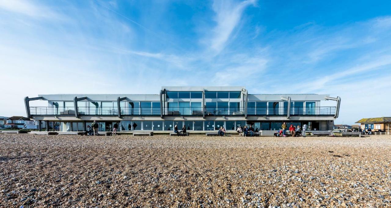 Lancing Beach Apartment. Dış mekan fotoğraf
