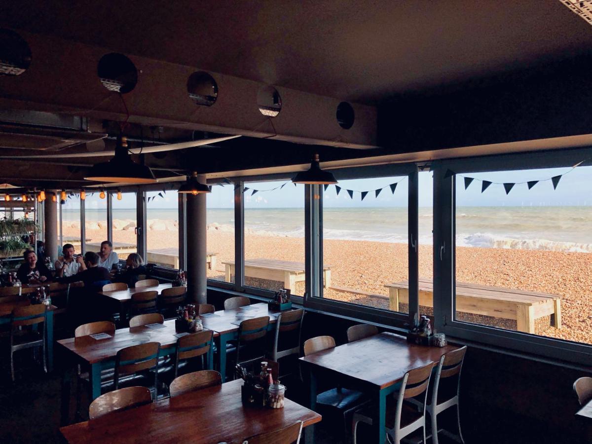 Lancing Beach Apartment. Dış mekan fotoğraf
